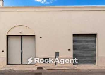 Facciata - Warehouse via Giuseppe Mazzini, 3, Taviano - photo 4