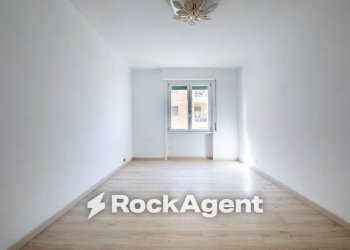 Camera da letto - Three-room apartment Roma (neighborhood Centro Storico) - photo 3