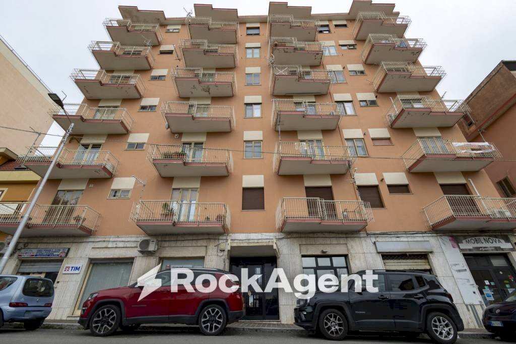 Facciata - Two-room apartment via Ettore Vitale, Catanzaro - photo 1