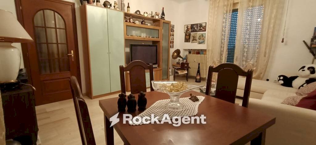 Salone - Three-room apartment via Silvio Pellico, 35, Mede - photo 1