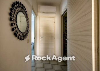 Interno palazzo - Four-room apartment via San Martino, Stalettì - photo 24