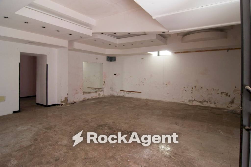 Magazzino - Warehouse via Arpi, 152, Foggia - photo 3