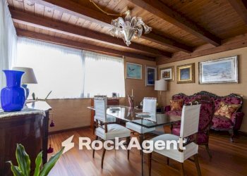 Studio - Four-room apartment viale Tommaso Campanella, 90, Catanzaro - photo 11
