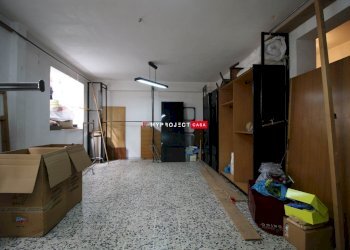 Shop Viale Della Libertà, Martina Franca - photo 6