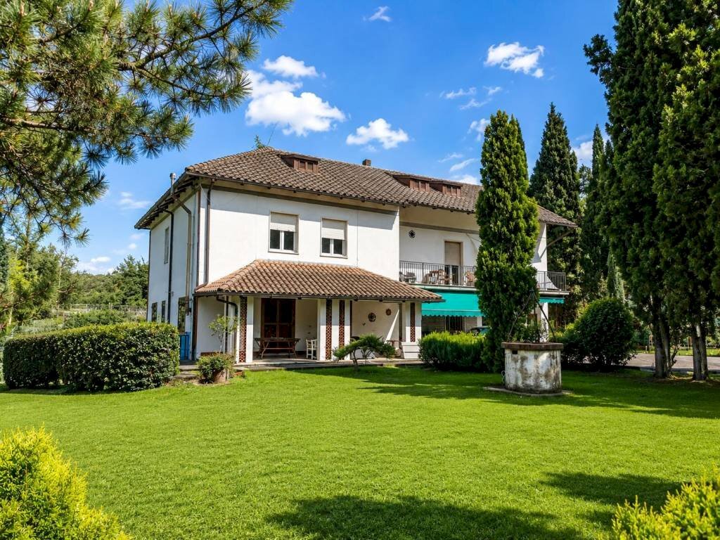 Four-room apartment strada di Morgnano, Terni - photo 1