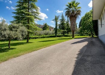 Four-room apartment strada di Morgnano, Terni - photo 32