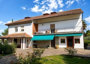 Four-room apartment strada di Morgnano, Terni - photo 34