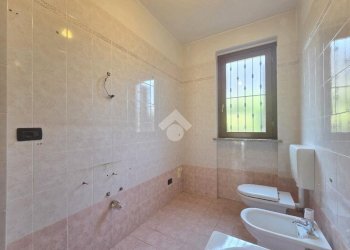 Three-room apartment Via Beinasco, Alpignano - photo 24