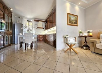 Villa a Schiera Via Silvio Pellico, Rondissone - foto 7