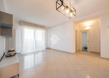 Three-room apartment Via gambigliani zoccoli, Modena (neighborhood Baggiovara) - photo 2