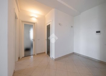 Three-room apartment Via gambigliani zoccoli, Modena (neighborhood Baggiovara) - photo 8