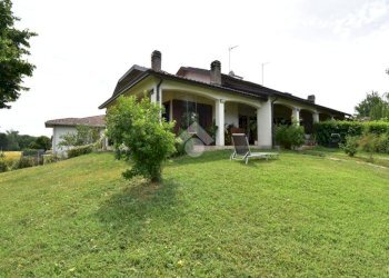 Portion of a house Str. Montanara, Parma (neighborhood San Ruffino) - photo 1