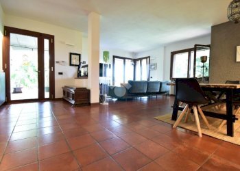 Portion of a house Str. Montanara, Parma (neighborhood San Ruffino) - photo 8