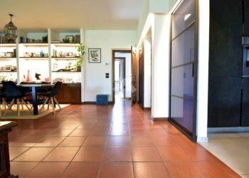 Portion of a house Str. Montanara, Parma (neighborhood San Ruffino) - photo 16