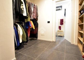 Portion of a house Str. Montanara, Parma (neighborhood San Ruffino) - photo 36