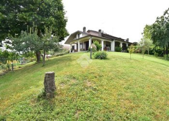 Portion of a house Str. Montanara, Parma (neighborhood San Ruffino) - photo 44