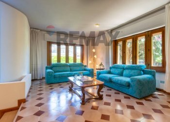 Soggiorno - Villa Via Colleoni
 
10, Cagliari - foto 5