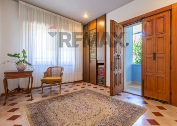 ingresso principale - Villa Via Colleoni
 
10, Cagliari - foto 8