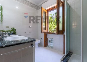 Bagno - Villa Via Colleoni
 
10, Cagliari - foto 15