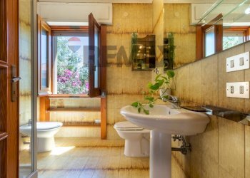 Bagno - Villa Via Colleoni
 
10, Cagliari - foto 20