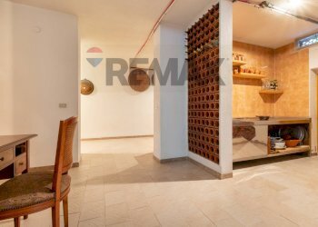 seminterrato - Villa Via Colleoni
 
10, Cagliari - foto 33