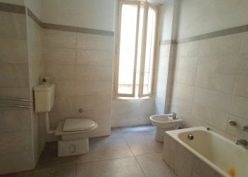 Bagno - Casa indipendente via Sanado, 15, Borgomanero - foto 30