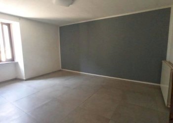 Camera da letto - Casa indipendente via Sanado, 15, Borgomanero - foto 40