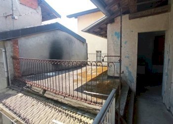 Interno palazzo - Casa indipendente via Sanado, 15, Borgomanero - foto 50