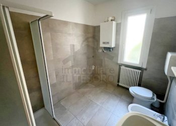Bagno - Four-room apartment via Fausto Coppi, San Leo - photo 12