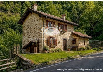 Facciata - Villa strada Statale di Valle Cannobina, Cannobio - foto 31