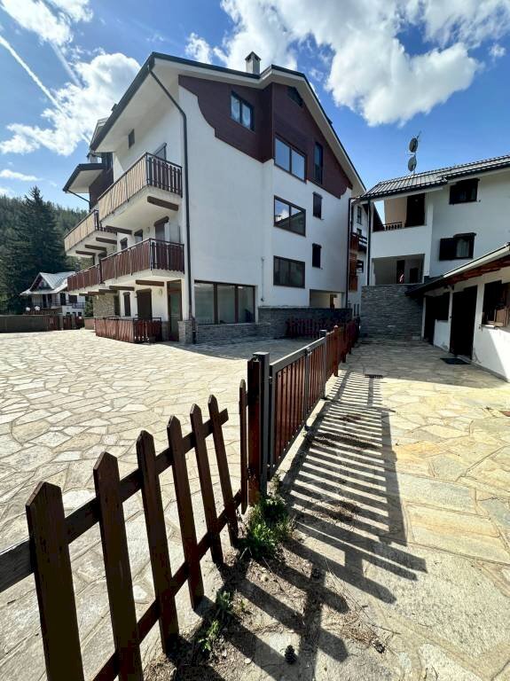 Facciata - Trilocale via Montenero, 22, Bardonecchia - foto 1