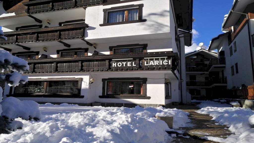 Facciata - Stabile - Palazzo via Montenero, Bardonecchia - foto 2