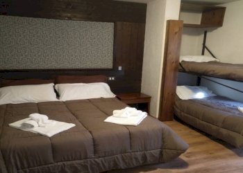 Camera da letto - Stabile - Palazzo via Montenero, Bardonecchia - foto 3