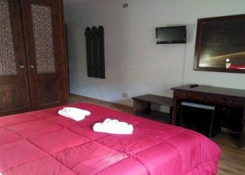 Camera da letto - Stabile - Palazzo via Montenero, Bardonecchia - foto 8