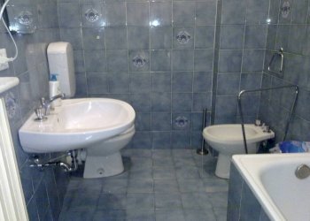 Bagno - Appartamento via Santo Stefano, 154, Bologna (zona Centro Storico) - foto 14