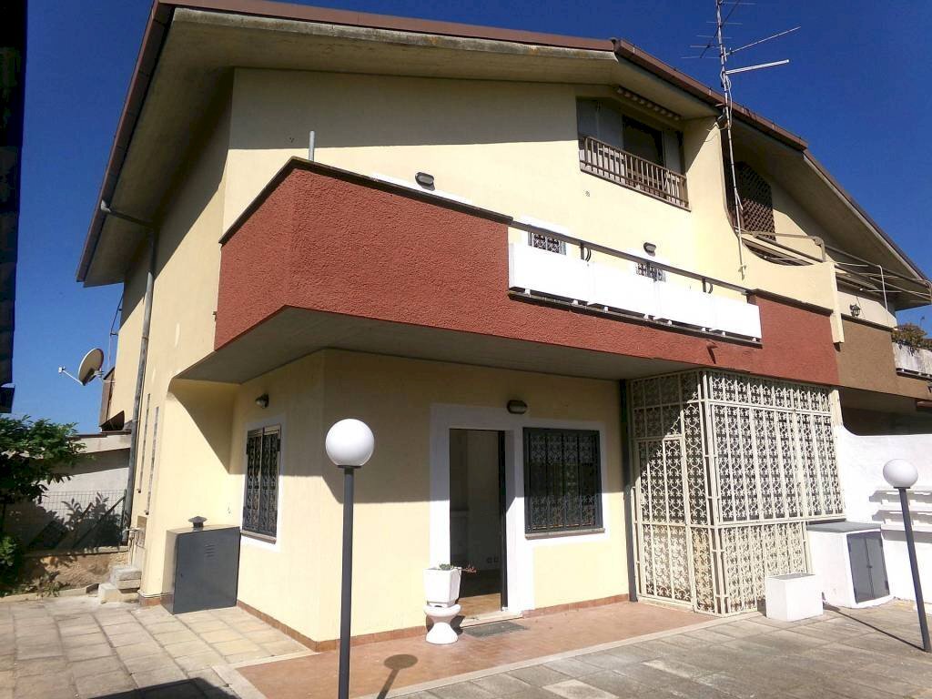 Facciata - Villa via dei Platani, 63, Anzio - photo 1