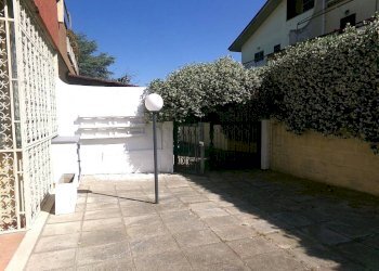 Cortile interno - Villa via dei Platani, 63, Anzio - foto 14