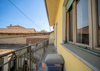 Independent house Polonghera - photo 32