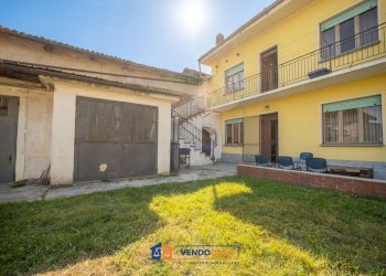 Independent house Polonghera - photo 37
