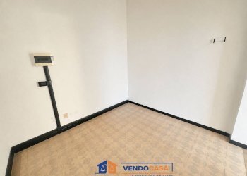 Commercial Premises Pietra Ligure - photo 9