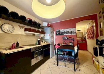 Three-room apartment Via Cornacchiara, Borghi - photo 14