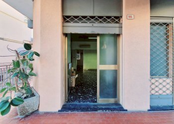Foto 1 - Warehouse Via Tacito, Ventimiglia - photo 1