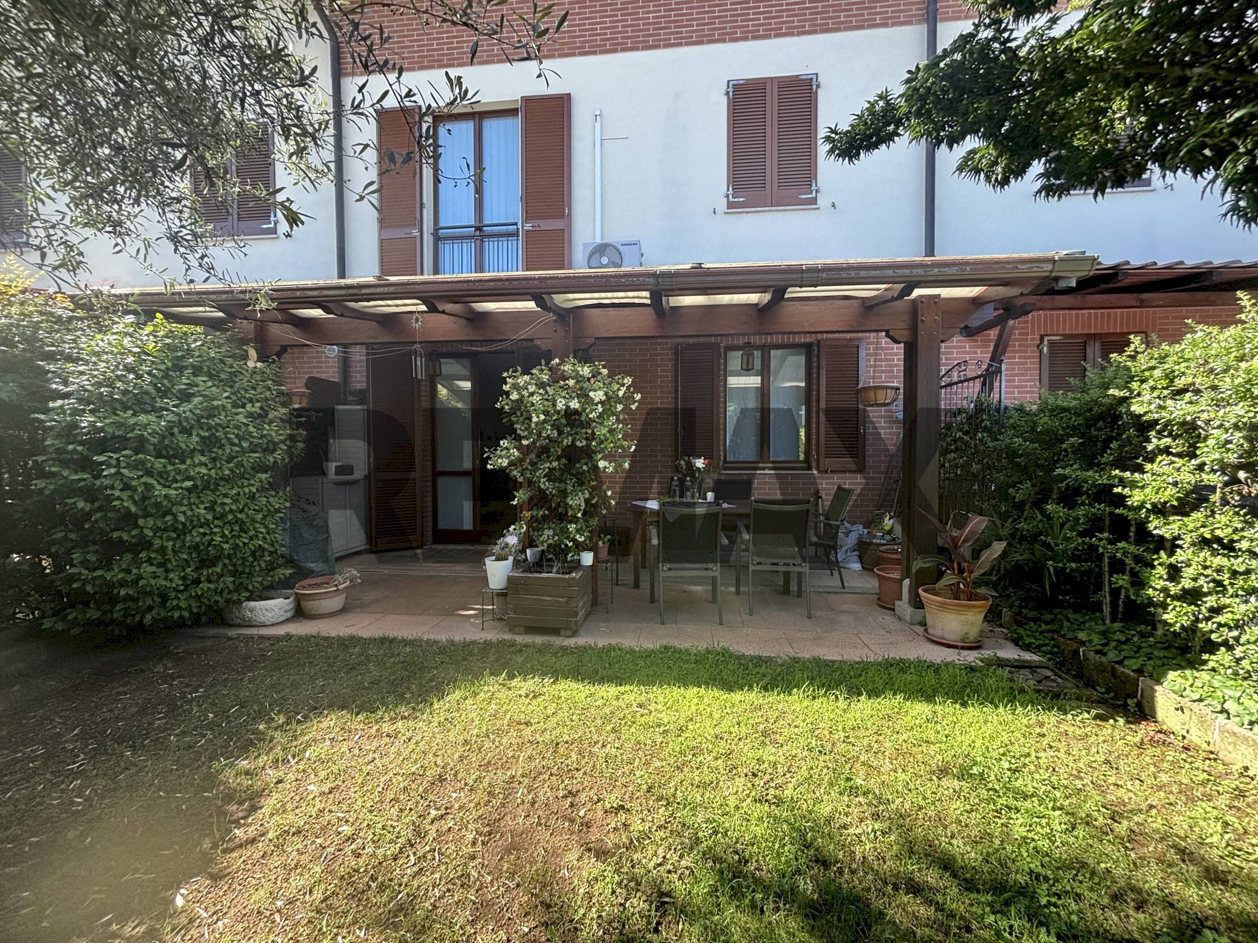 Casa all\'aperto - Villa a Schiera Via Maestri del Lavoro
 
42, Olgiate Olona - foto 1