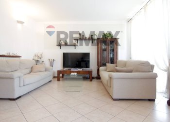 Soggiorno - Villa a Schiera Via Maestri del Lavoro
 
42, Olgiate Olona - foto 9