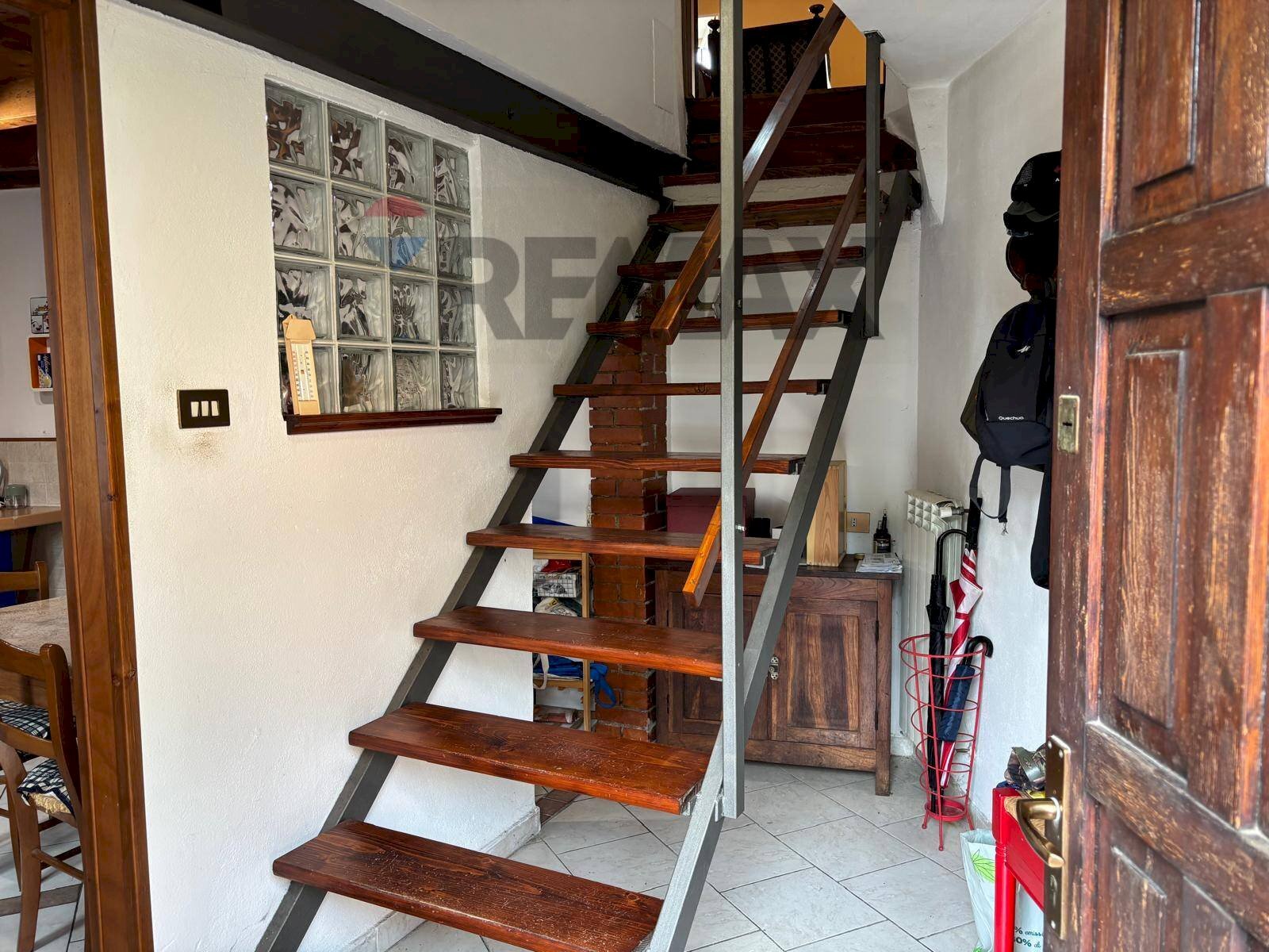Scale - Two-room apartment VIA MAZZINI
 
15, Binago - photo 2