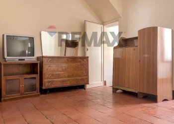 Camera / camera da letto - Four-room apartment Via Livolsi
 
29, Castelbuono - photo 3