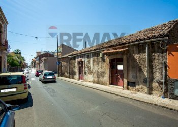 Edificio all\'aperto - Building land Via Regina Bianca
159/161, Catania - photo 1