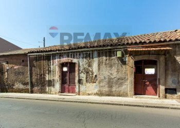 Casa all\'aperto - Building land Via Regina Bianca
159/161, Catania - photo 2