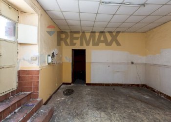 Stanza vuota - Building land Via Regina Bianca
159/161, Catania - photo 8