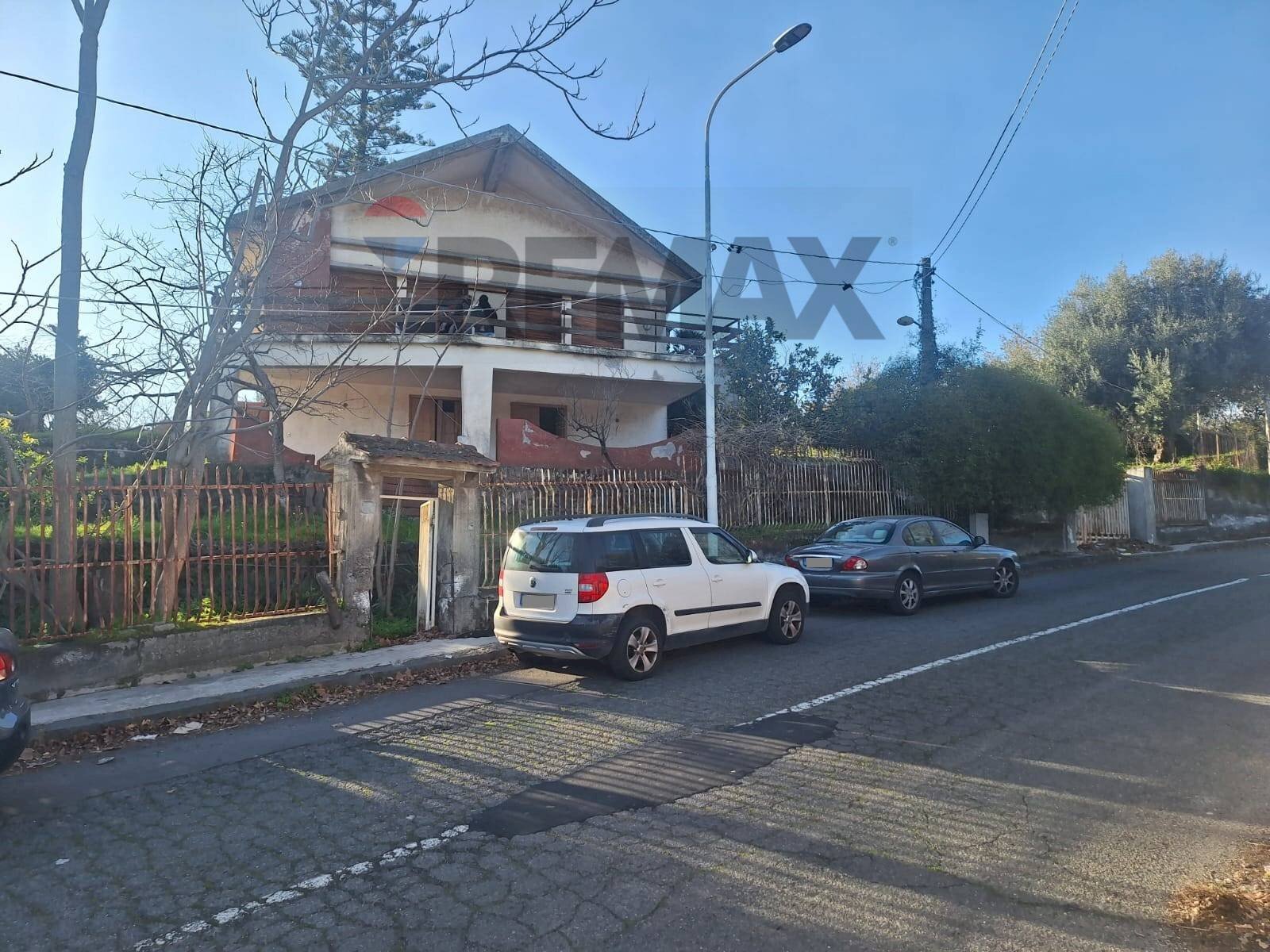 Casa all\'aperto - Villa Via Vecchiuzzi
 
6, Aci Bonaccorsi - foto 1
